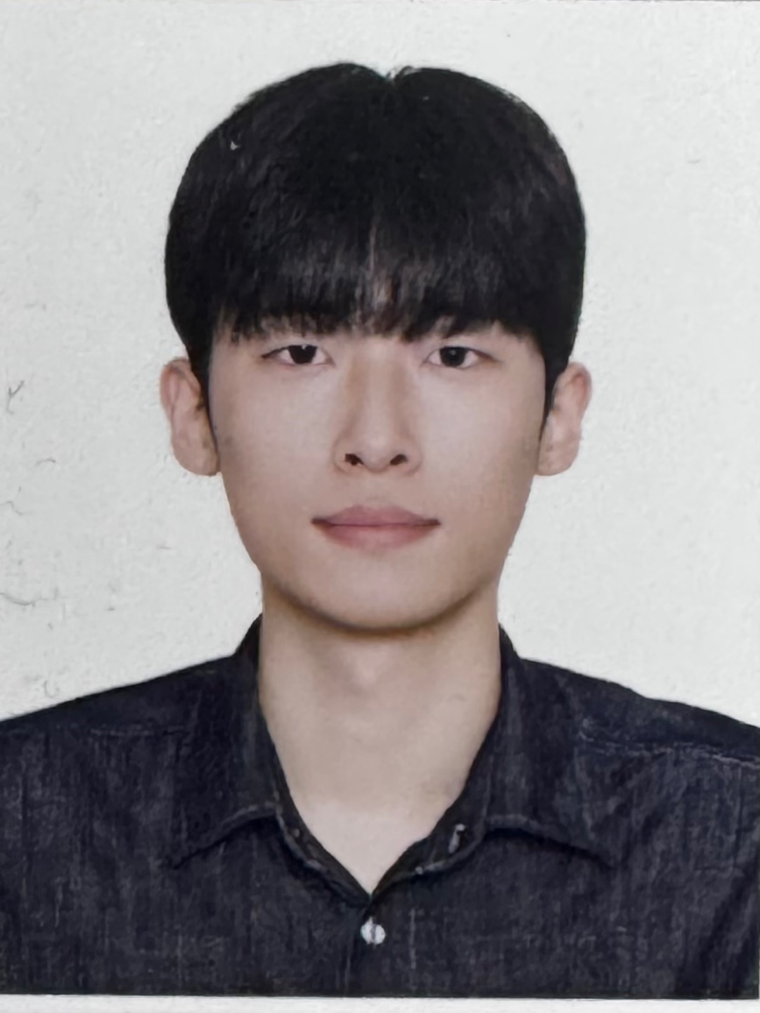 윤동환.jpg